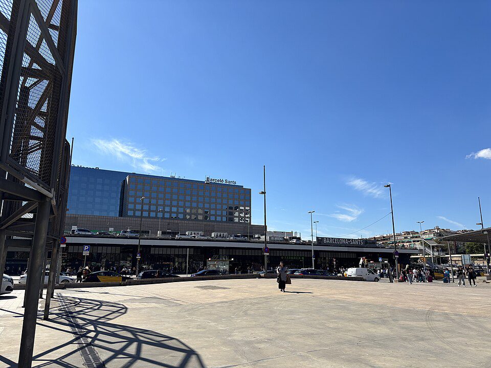 Barcelona-Sants station and the hotel above it, seen from the forecourt.