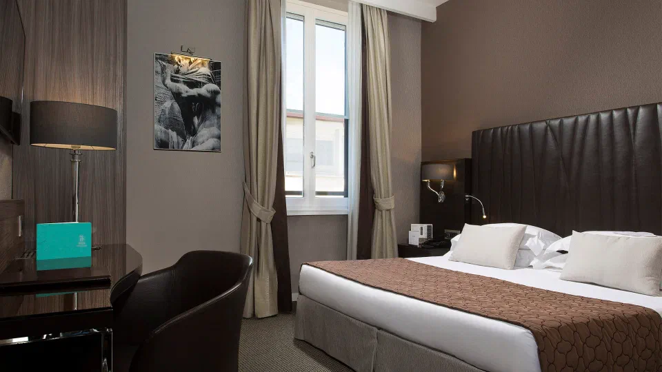 A Comfort room at Hotel Artemide on Via Nazionale.