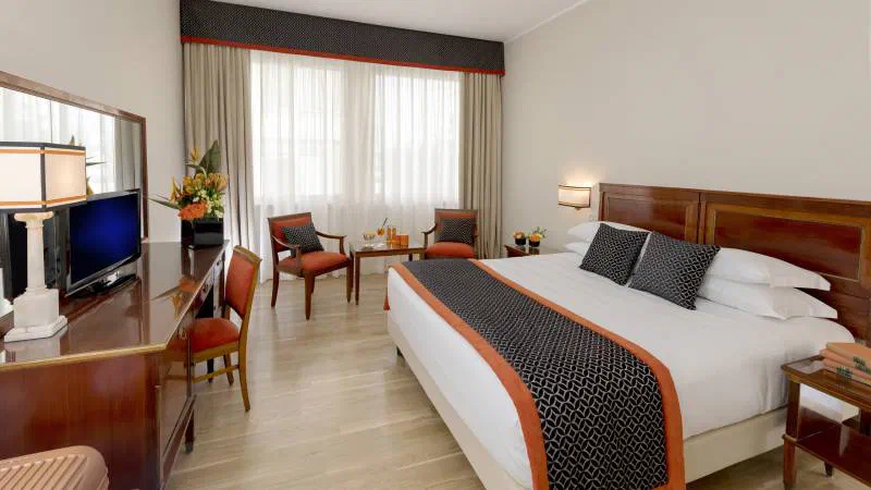 A Classic Déco room at Bettoja Hotel Mediterraneo.
